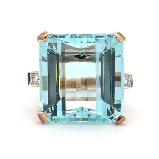 Estate 14K Yellow Gold Large Aquamarine & Diamond Ring
